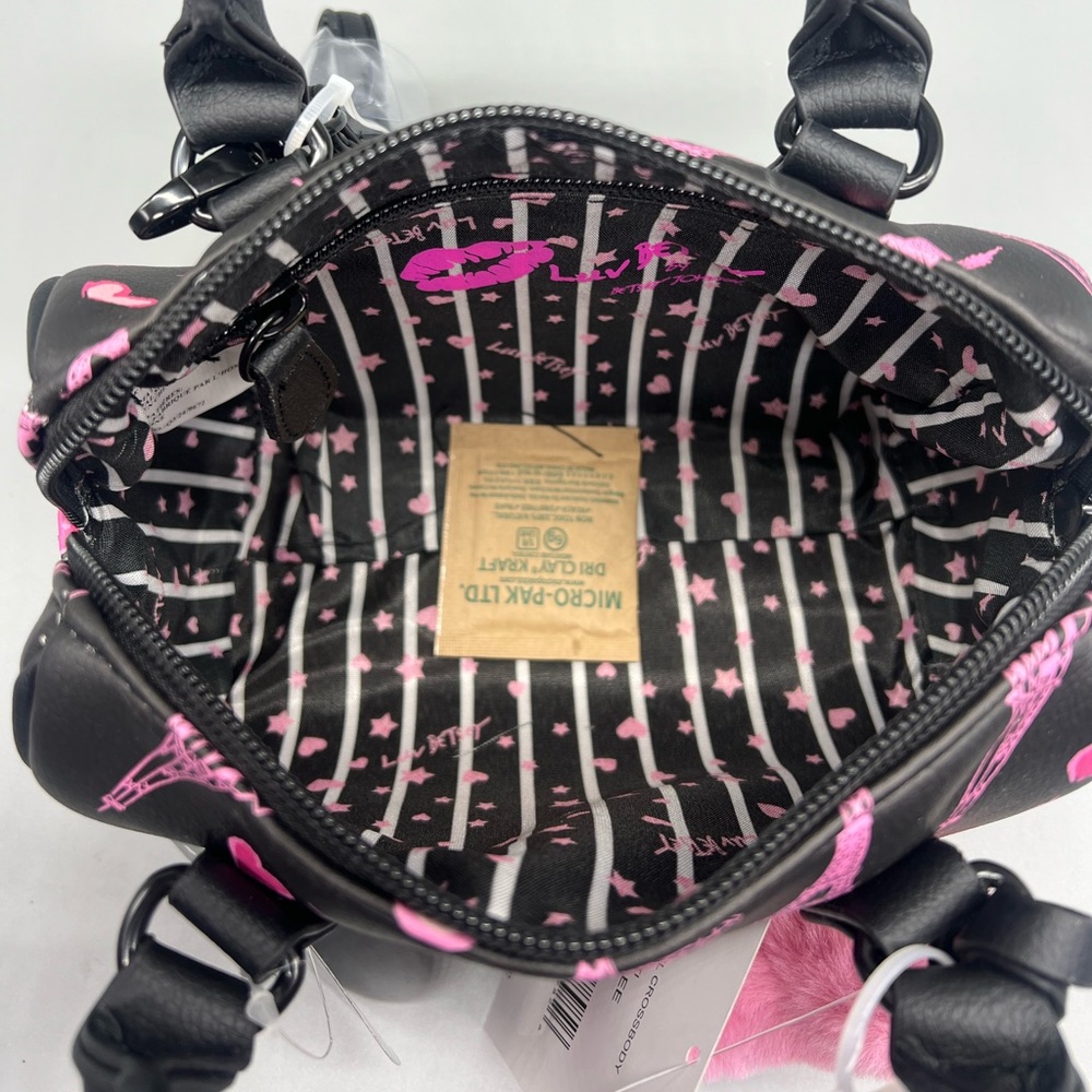 Betsey Johnson LBHARLEE crossbody purse - Picture 9 of 10